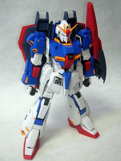 ガンダム模型 青・白・赤 武器付き uretikafirm_4573102685698-07274020